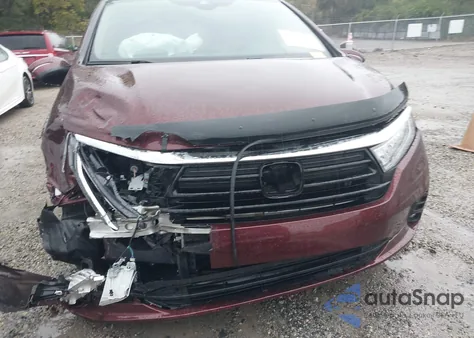 2021 Honda Odyssey Ex z USA, uszkodzony, nr VIN 5FNRL6H55MB016347